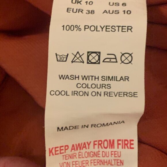 PrettyLittleThing Tie Front Mini Dress - Picture 5 of 5